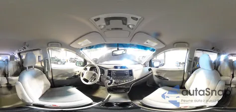 2013 Toyota Sienna Le z USA, uszkodzony, nr VIN 5TDKK3DC1DS337059